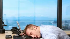 Tagsüber ständig müde? Das könnte mehr als nur Erschöpfung sein